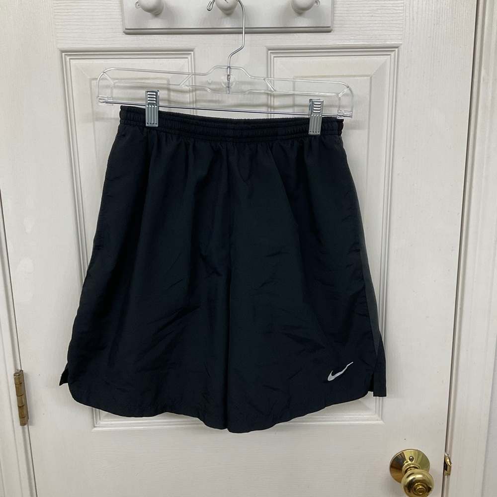 Nike Women’s Dri-FIT Challenger Running Shorts: Medium